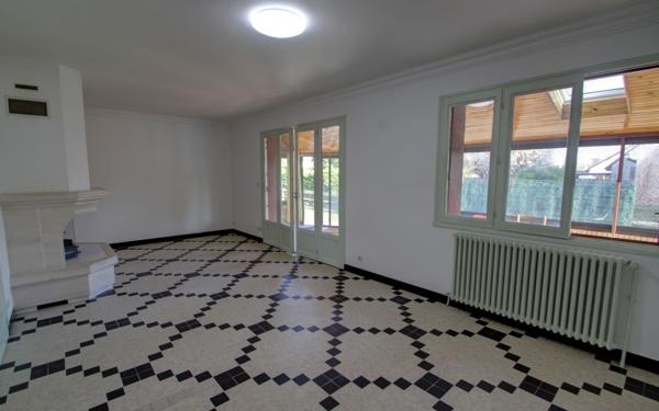 Maison à vendre    5 pièces • 118 m2 Ingré