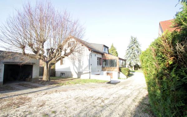 Maison à vendre    5 pièces • 118 m2 Ingré