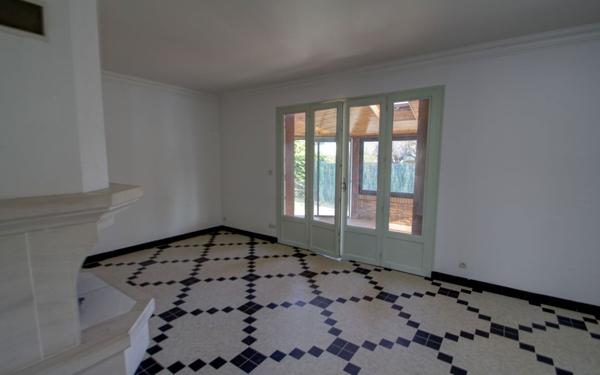 Maison à vendre    5 pièces • 118 m2 Ingré