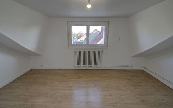 Maison à vendre    5 pièces • 118 m2 Ingré