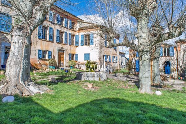 Châteaux
