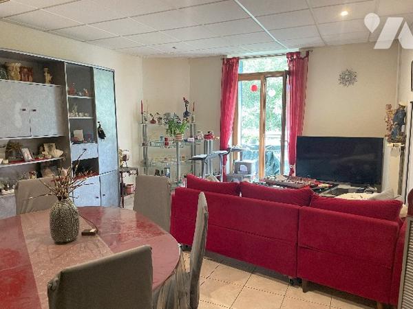 2024-00236 - IMMEUBLE COMPOSE DE 5 APPARTEMENTS - HATTONCHATEL