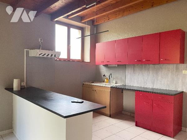 2024-00236 - IMMEUBLE COMPOSE DE 5 APPARTEMENTS - HATTONCHATEL