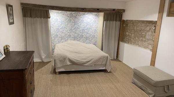 Maison de standing en pierres - T5 - piscine