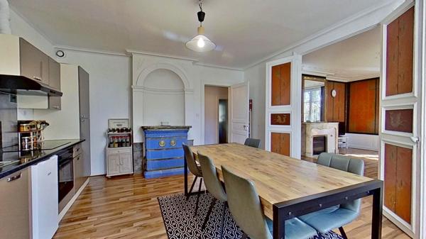 3 pièces de 88,90 m2 Carrez, jardin, cave et stationnement privatif en option.