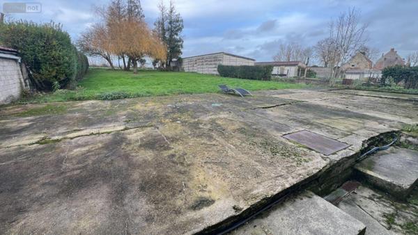 Local mixte (Professionnel/Habitation) à vendre à Bollezeele dans le Nord (59470), ref : Z961