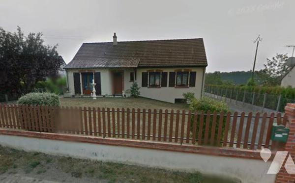 pavillon  sur sous sol comprenant cuisine, séjour, wc, dégagement, sde, 3 chambres et véranda