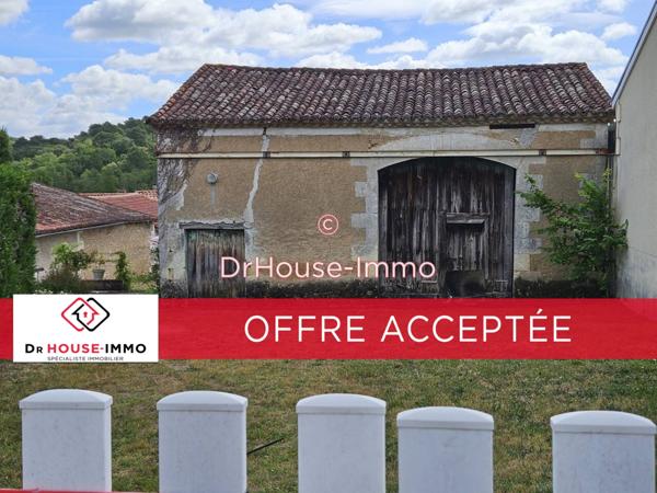 Parking / Box à vendre 1 pièce de 112 m²
