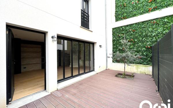 Appartement à vendre    3 pièces • 99 m2 Les Lilas