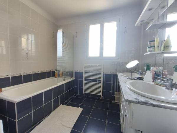 Maison 5 pièce(s) 3 chambre(s) 80.9 m²