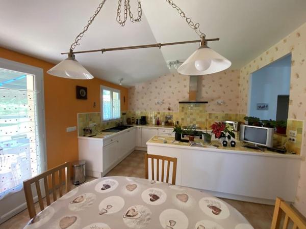 SAINT-SAVIN MAISON DE PLAIN PIED AVEC STUDIO Saint-Savin (33920)