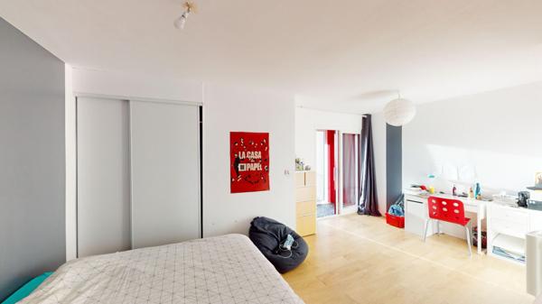 Vente Maison250 m² - 7 Pièces - MORTAGNE SUR SEVRE (85290)