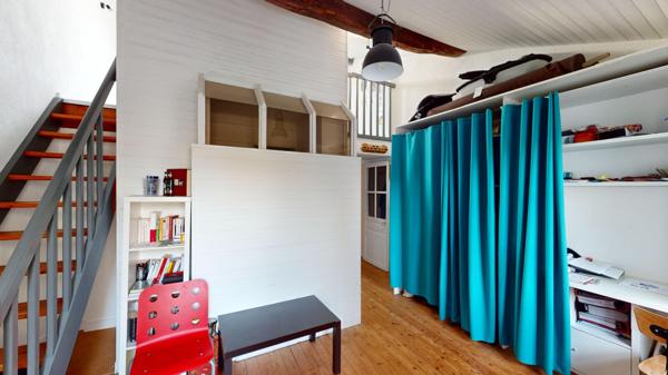 Vente Maison250 m² - 7 Pièces - MORTAGNE SUR SEVRE (85290)