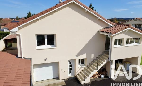 Maison à vendre 9 pièces 231 m² Bonson