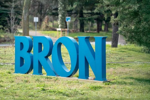 Bron – secteur Parc de Parilly – T2 avec exceptionnelle loggia de 17 m² et garage