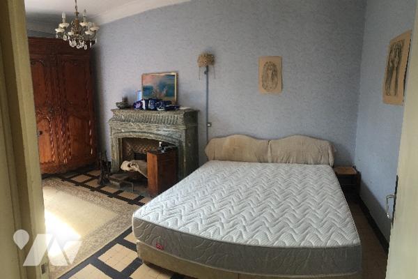 ST-JUST-ST-RAMBERT, appart158 m2 terrasse et usage d'un REZ DE JARDIN, grand garage PRIX : 155 000 €