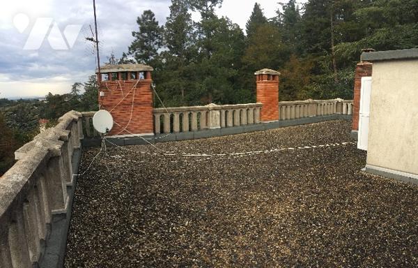 ST-JUST-ST-RAMBERT, appart158 m2 terrasse et usage d'un REZ DE JARDIN, grand garage PRIX : 155 000 €