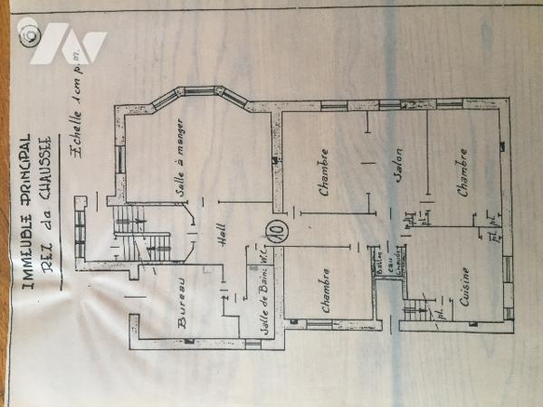 ST-JUST-ST-RAMBERT, appart158 m2 terrasse et usage d'un REZ DE JARDIN, grand garage PRIX : 155 000 €