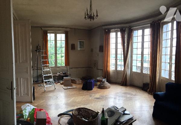 ST-JUST-ST-RAMBERT, appart158 m2 terrasse et usage d'un REZ DE JARDIN, grand garage PRIX : 155 000 €