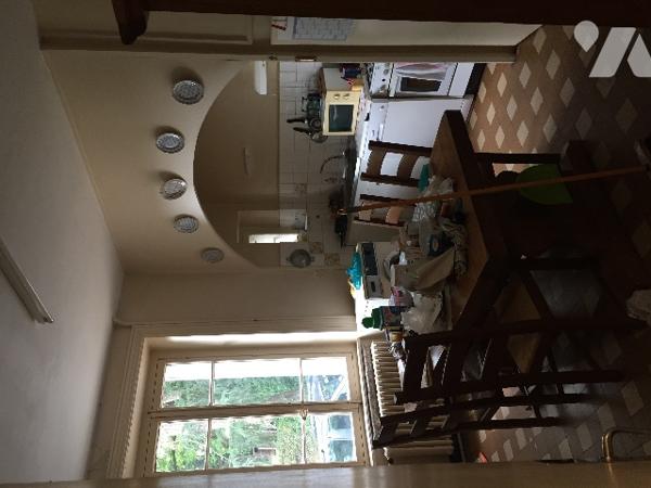 ST-JUST-ST-RAMBERT, appart158 m2 terrasse et usage d'un REZ DE JARDIN, grand garage PRIX : 155 000 €