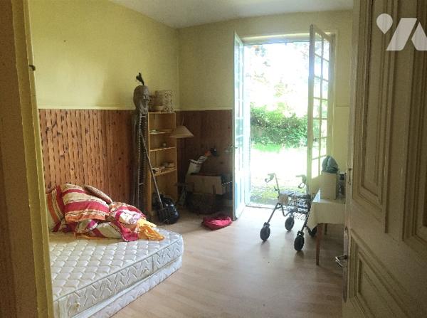 ST-JUST-ST-RAMBERT, appart158 m2 terrasse et usage d'un REZ DE JARDIN, grand garage PRIX : 155 000 €