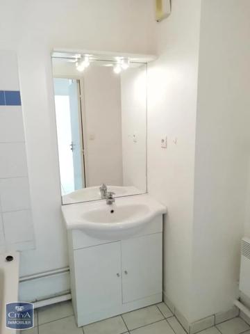 Appartement à louer 2 pièces 48.01m² Blois (41000)