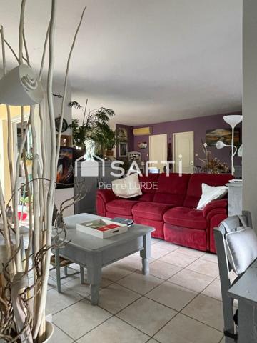Villa de 150 m2 avec double garage et piscine