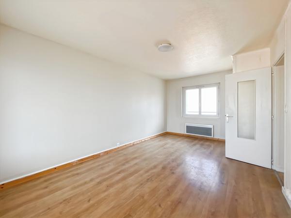 T2 de 49.25 m2 avec vue mer avec cave