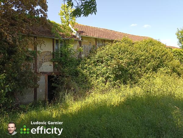 Terrain
        
        - 1914 m² 39 900 € *