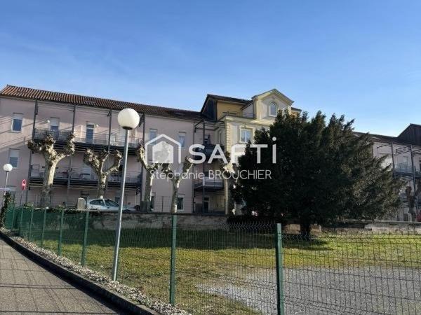 Appartement 66m² premier étage et parkings