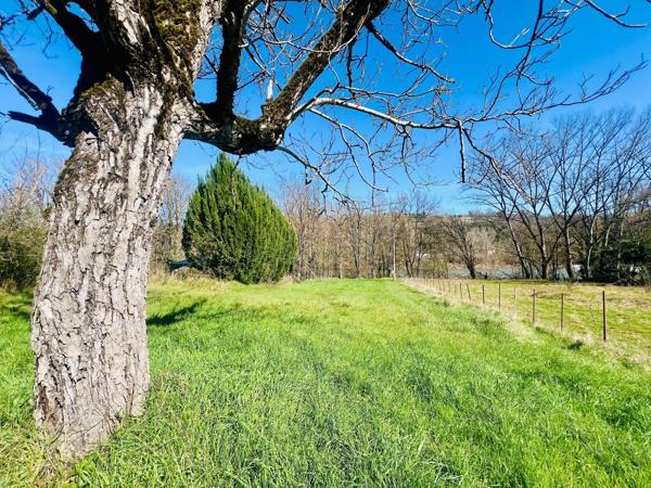 Maison à rénové de 155 m² avec jardin non attenant de loisir en bord de Tarn