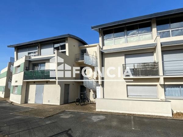 Location Studio 22.48 m² - 27 RUE MAXIME DUMOULIN Poitiers 86000