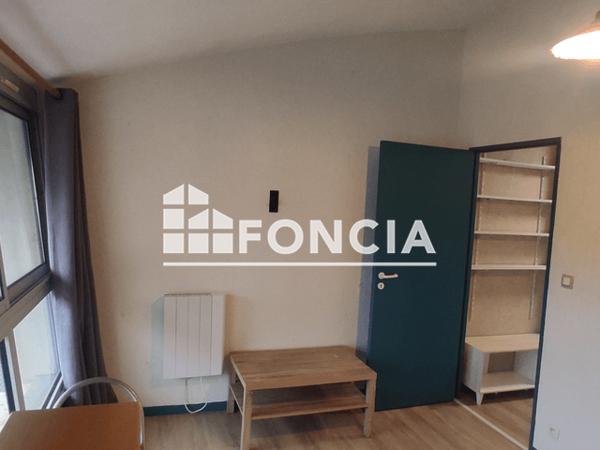 Location Studio 22.48 m² - 27 RUE MAXIME DUMOULIN Poitiers 86000