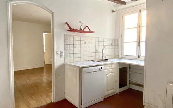 Appartement à vendre    2 pièces • 42 m2 Versailles