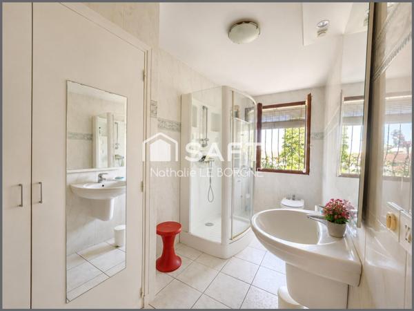 Jolie maison de plain pied sur sous sol Albinque