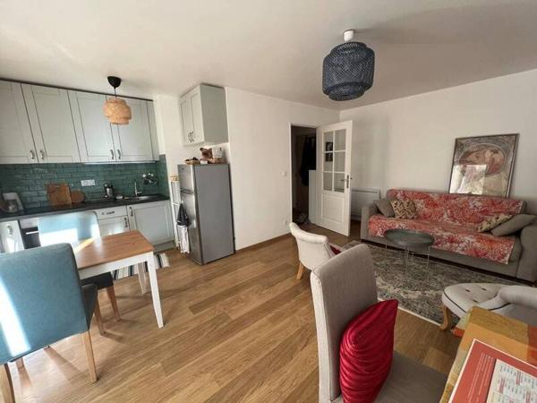 Appartement 2 pièces                                        - 44000 Nantes Réf : 12619