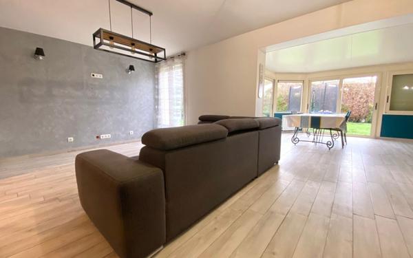 Maison à vendre    6 pièces •  Flins-sur-Seine