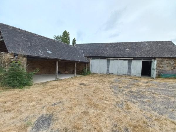 MAISON EN PIERRE A VENDRE 3 CHAMBRES DANS UN HAMEAU EN BRETAGNE GUERLEDAN 22