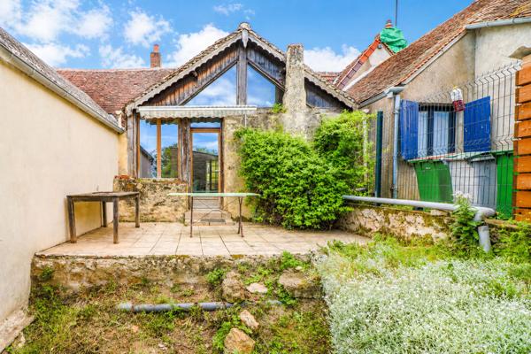 Maison Saint Benin D'azy, 2 chambres, charme, terrasse, volume, insert bois, 2H30 de Paris, 20 minutes de Nevers