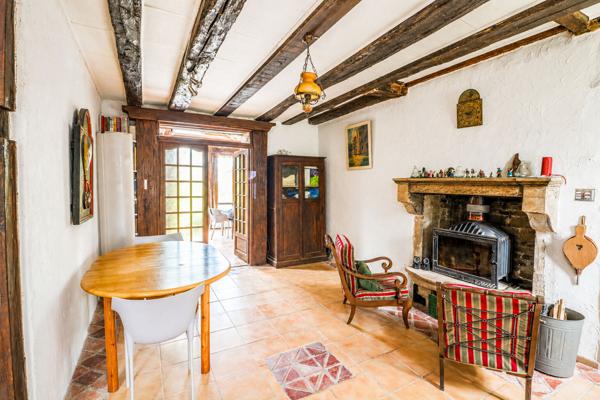 Maison Saint Benin D'azy, 2 chambres, charme, terrasse, volume, insert bois, 2H30 de Paris, 20 minutes de Nevers