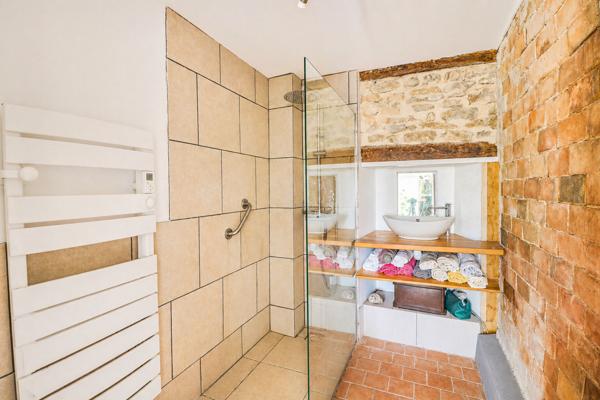 Maison Saint Benin D'azy, 2 chambres, charme, terrasse, volume, insert bois, 2H30 de Paris, 20 minutes de Nevers
