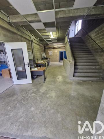 Maison à vendre 10 pièces 1 100 m² Château-Thierry