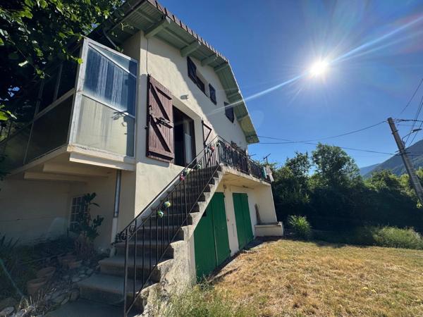 Maison à vendre 7 pièces VEYNES (05)