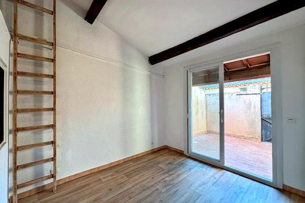 Appartement
         2 pièces
        - 50 m² Exclusivité 179 000 € *