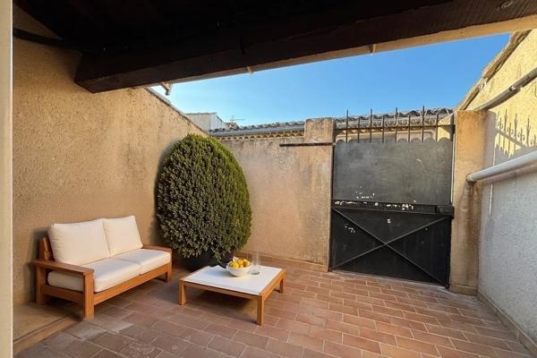 Appartement
         2 pièces
        - 50 m² Exclusivité 179 000 € *