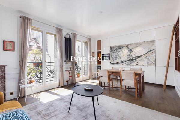 A VENDRE - Appartement - Paris - 75018 - Montmartre -  2 pièces - 1 chambre - 44 m2