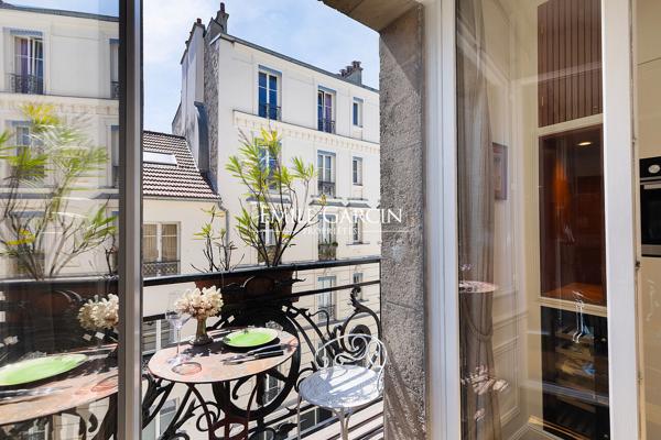 A VENDRE - Appartement - Paris - 75018 - Montmartre -  2 pièces - 1 chambre - 44 m2