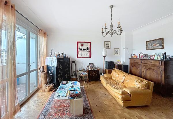 Appartement 3 pièces 78 m², ascenseur, stationnement, Montauban centre ville