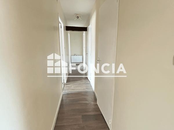 Location Appartement 3 pièces 43.1 m² - 14 PORTE DE REIMS , 2ème étage Bruyeres Et Montberault 02860
