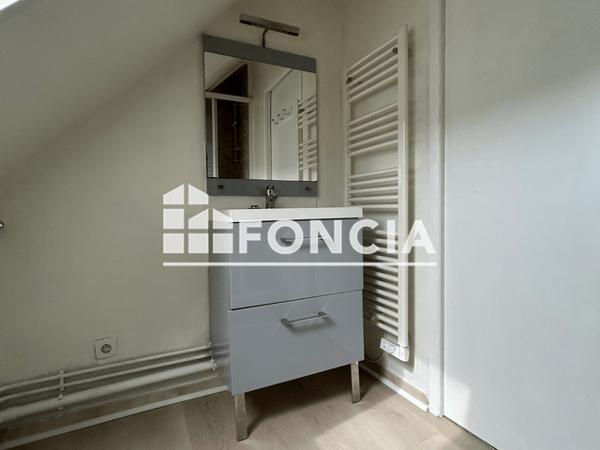 Location Appartement 3 pièces 43.1 m² - 14 PORTE DE REIMS , 2ème étage Bruyeres Et Montberault 02860